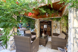 Holiday house Maslenica