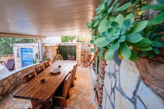 Holiday house Maslenica