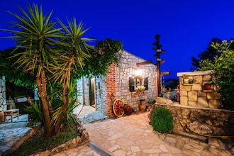 Holiday house Maslenica