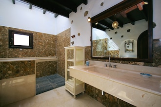 Casa Guinate