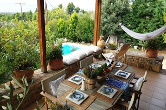 Evia Fox House