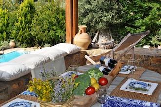 Evia Fox House