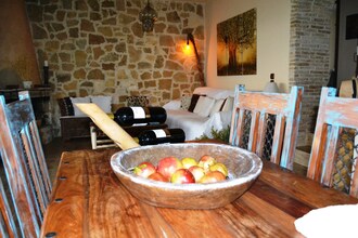 Evia Fox House
