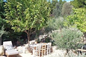 Evia Fox House