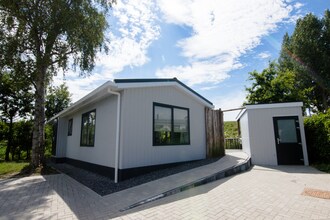 Vakantiehuizen Tholen EUR-NL-4697-06