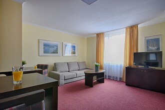 Apartment Plaza