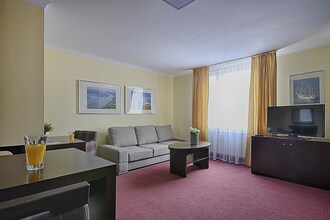 Apartment Plaza