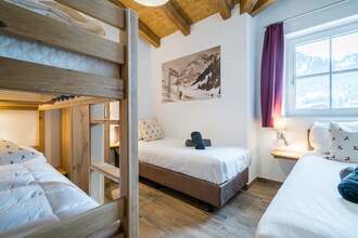 Lodge Elise