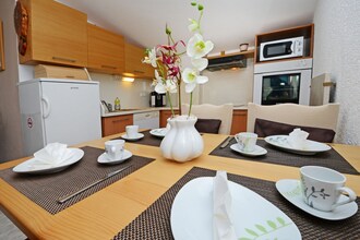 Apartment Complex Laura Nova Vas \/ Apartment Laura C with Balcony and Pool View