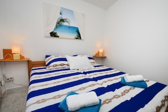Apartment Complex Laura Nova Vas \/ Apartment Laura C with Balcony and Pool View