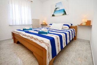 Apartment Complex Laura Nova Vas \/ Apartment Laura C with Balcony and Pool View