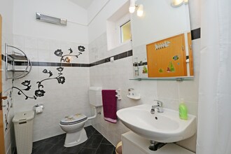 Apartment Complex Laura Nova Vas \/ Apartment Laura D with Balcony and Garden View