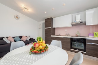 Sunrise apartment