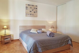 Villa centre Aups