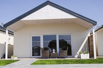 House by the sea for 4 people