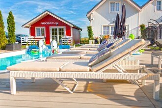 Sunny cottages in Mielno