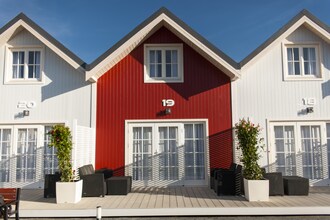 Sunny cottages in Mielno