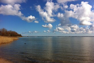 An der Wismarbucht mit Kamin