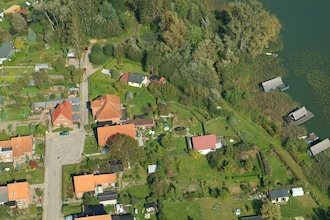 Bootshaus direkt am See mit eigenem Steg