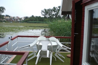 Bootshaus direkt am See mit eigenem Steg