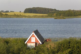 Bootshaus direkt am See mit eigenem Steg
