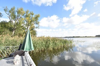 Bootshaus direkt am See mit eigenem Steg