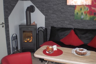 Haus Am See mit Kamin und Bootssteg