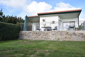 Haus Am See mit Kamin und Bootssteg