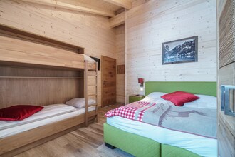 The Kaprun Edition West D
