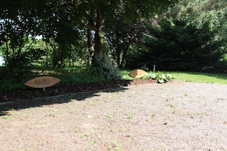 Romantische Ferienwohnung an der Ostsee mit Garten