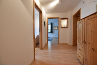 Villa Seeheim Wohnung mit Balkon auf Wassergrundstück - Nr 4