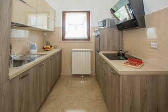 Holiday House Rossana with Private Pool and Garden