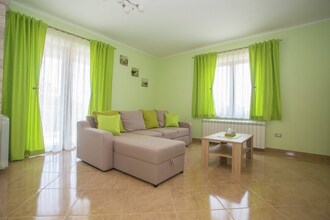 Holiday House Rossana with Private Pool and Garden