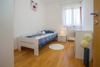 Holiday House Rossana with Private Pool and Garden