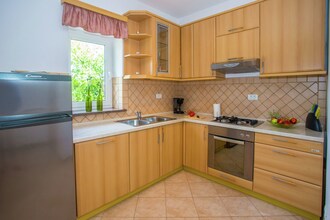 Apartment Mir with private Pool