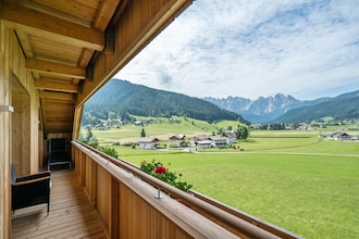 Hallstatt-Dachstein Luxury 2 Gosau