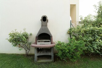 Villa Avra
