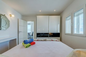 One bedroom apartment Marin