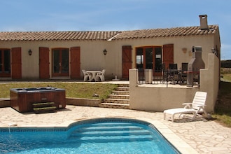 Vakantiehuizen Escales EUR-FR-00018-92