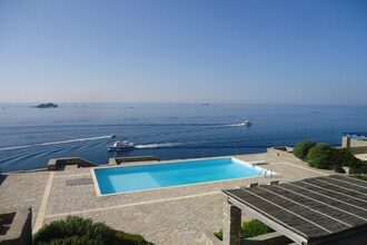 Waterfront Villas Paros Villa Delos
