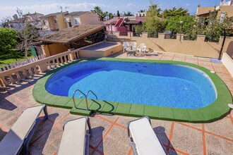 Villa 83