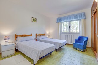 Villa 83
