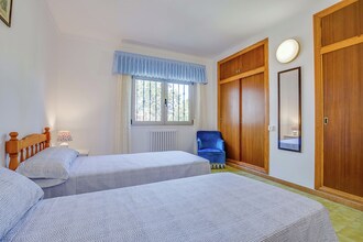 Villa 83