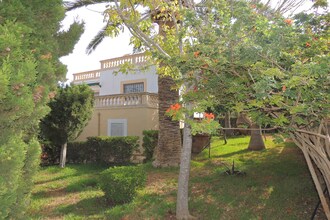 Villa 83