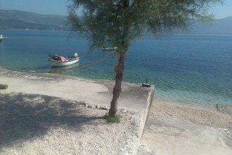 Marina Top Floor apartment E