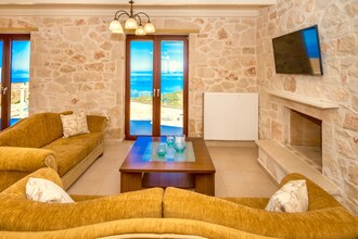 Villa Deluxe I