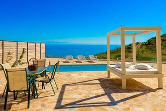 Villa Deluxe II