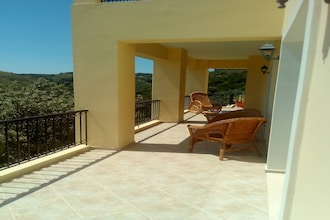 Villa Farangi