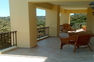 Villa Farangi
