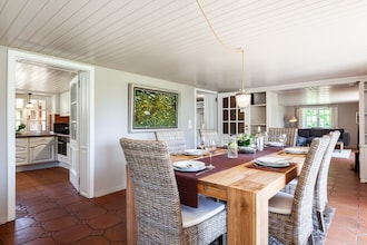 6- Raum- Ferienhaus REETselig am See mit Pool